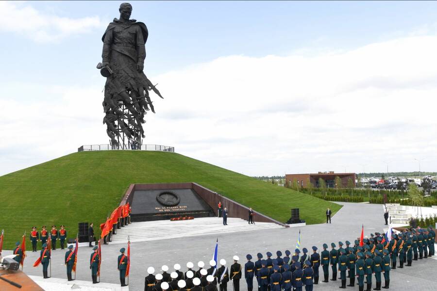 Ржевский мемориал Советскому солдату