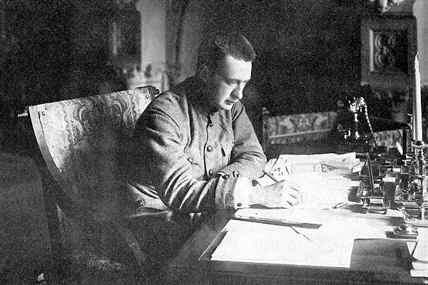 Триумф и падение Керенского